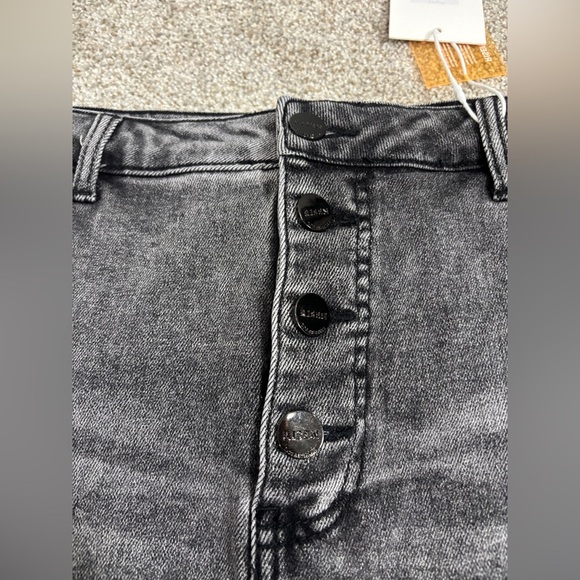 NWT Risen THOMAS Shorts DARK GREY High Rise Distressed Dark Grey 2X - Picture 7 of 13